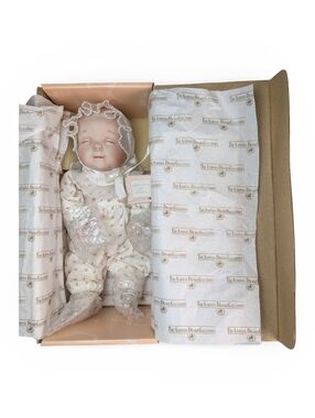 NIB Ashton-Drake Yolanda's Lullaby Babies "Lullaby And Good Night" Complete Set
